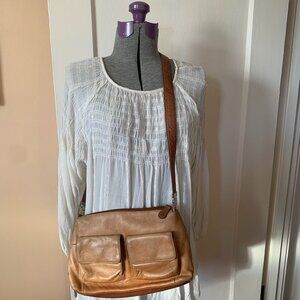 VTG Liz Claiborne Leather Crossbody Camel Caramel Brown Multiple Pockets Boho